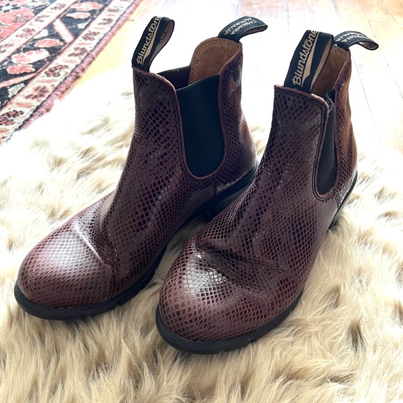 Blundstone Burgundy Heeled Lizard Boot - 8 - Picture 4 of 9